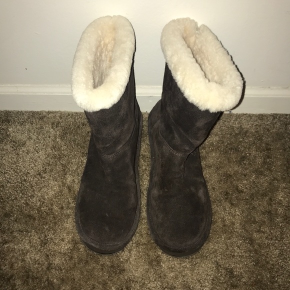 Mid-calf, Michael Kors’ boots. - Picture 2 of 6